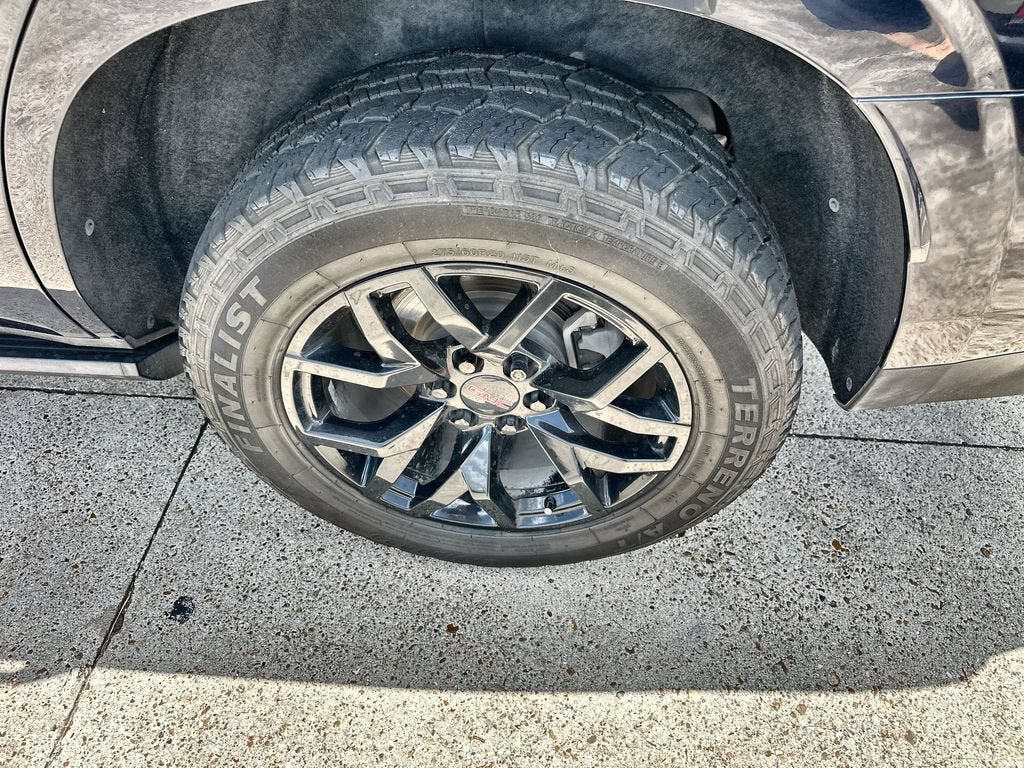 2022 GMC Yukon AT4