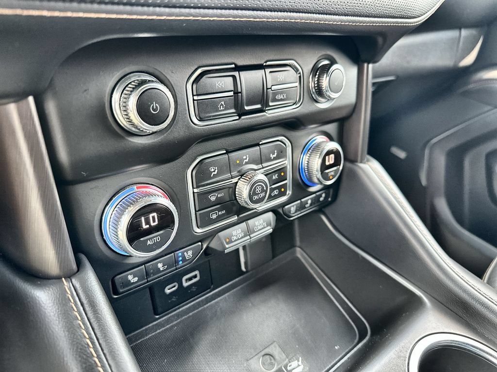 2022 GMC Yukon AT4