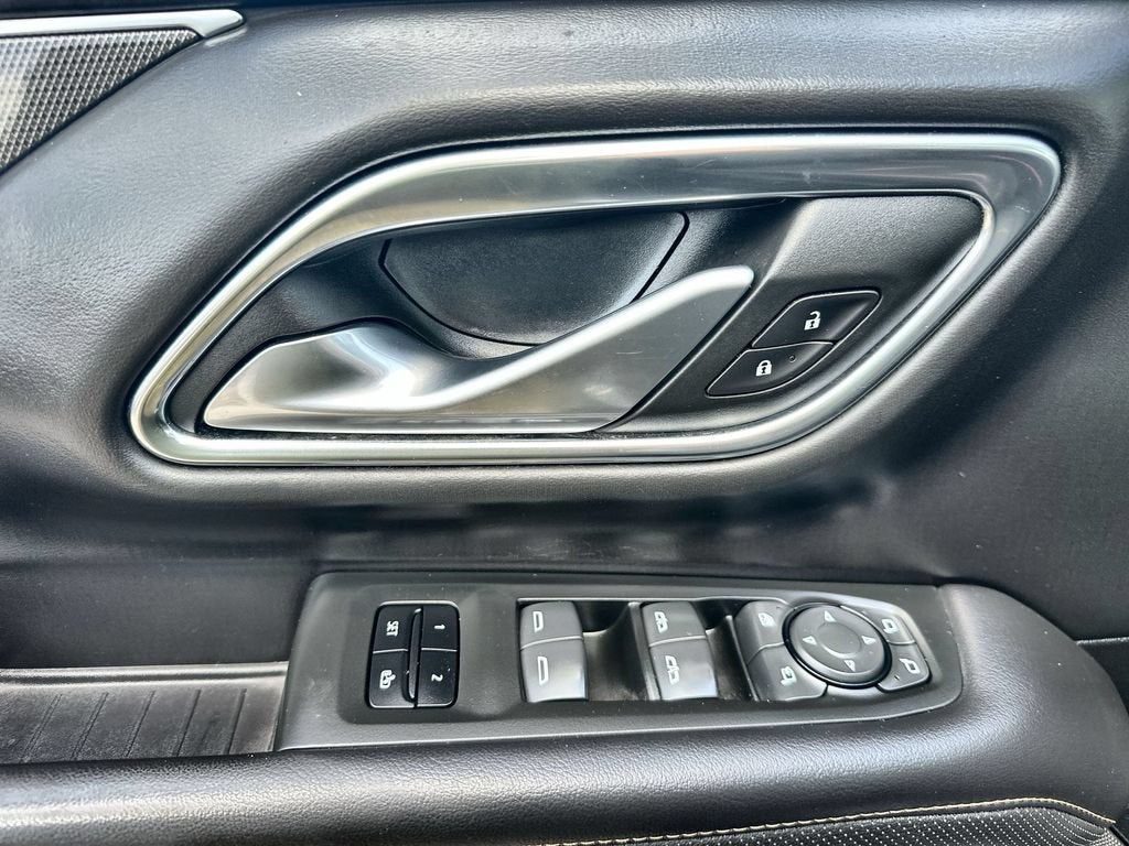 2022 GMC Yukon XL AT4