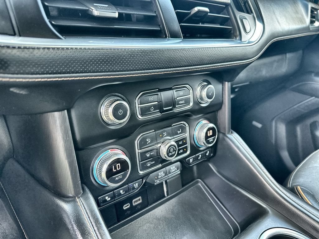 2022 GMC Yukon XL AT4