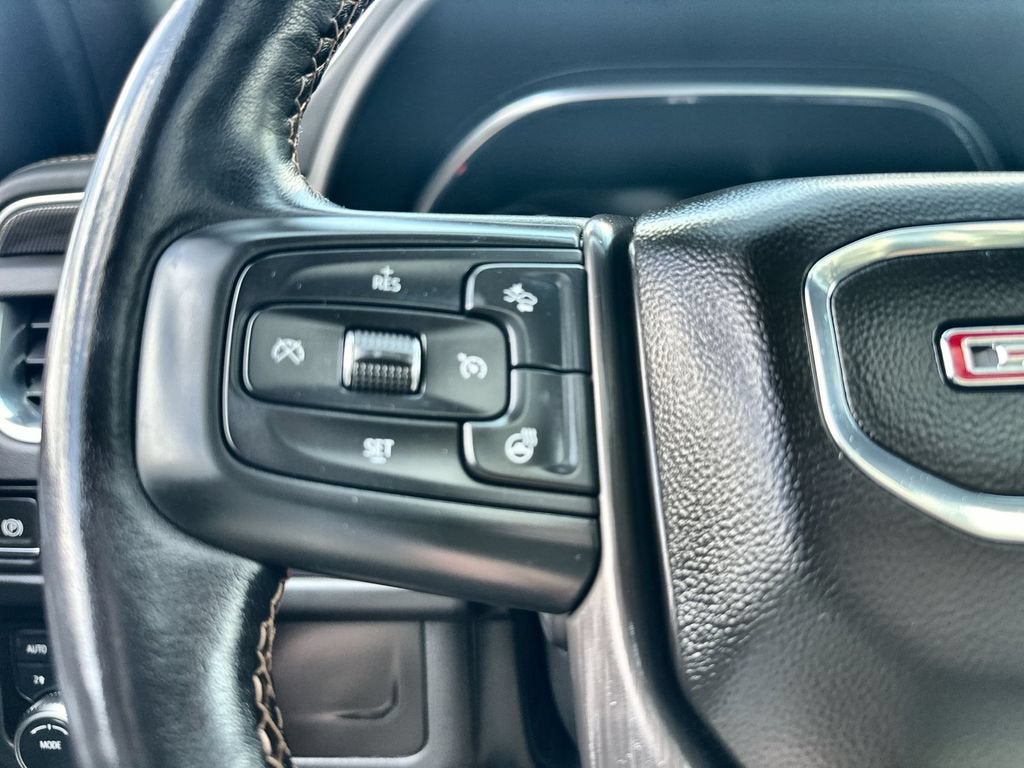 2022 GMC Yukon XL AT4