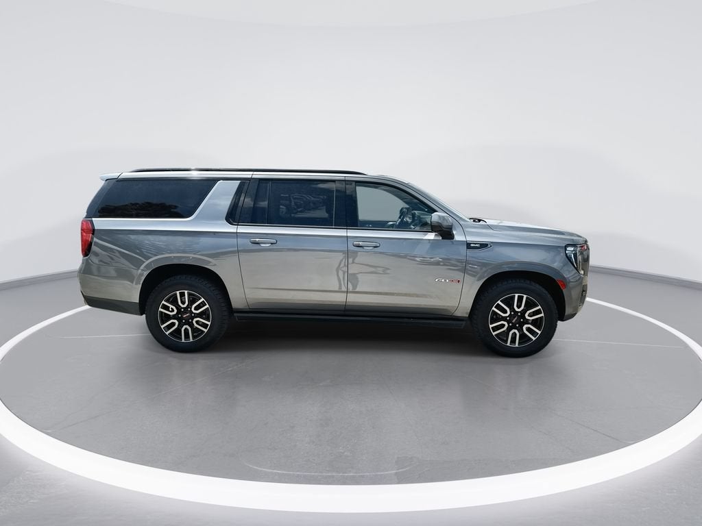 2022 GMC Yukon XL AT4