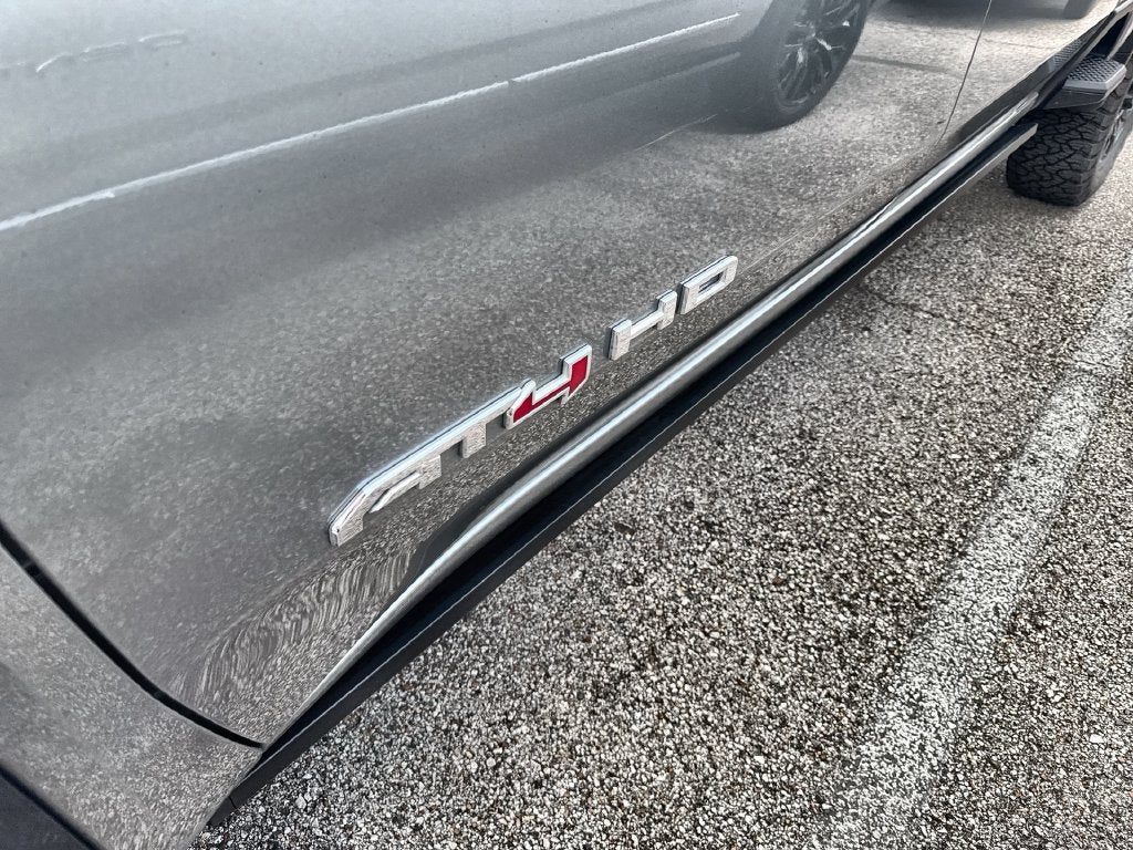 2025 GMC Sierra 2500 HD AT4