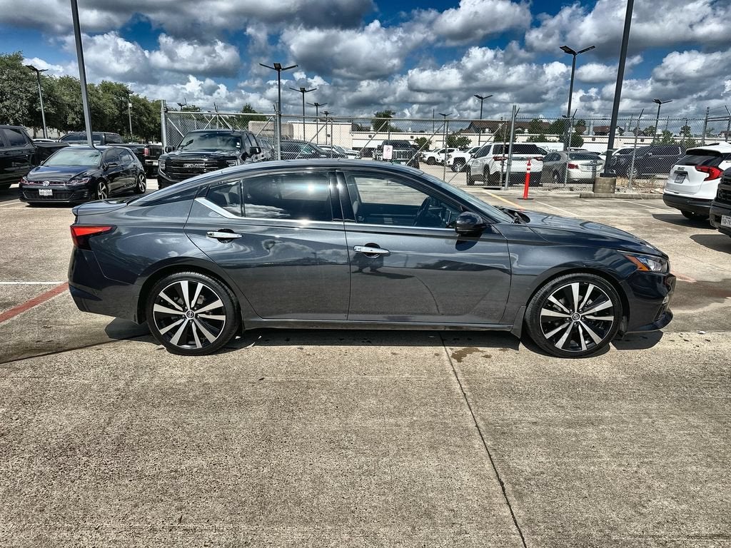 2020 Nissan Altima 2.5 Platinum