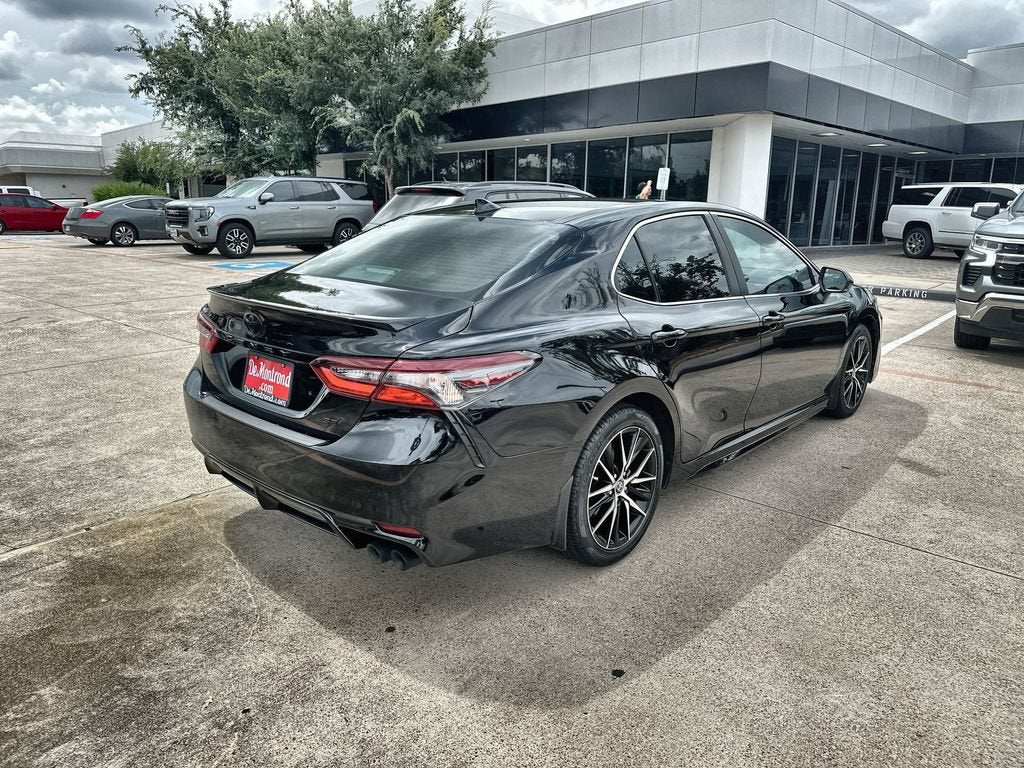2024 Toyota Camry SE