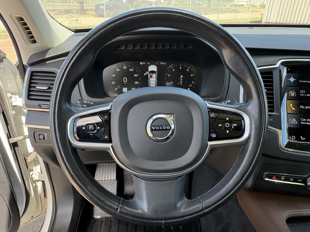 2020 Volvo XC90 Momentum