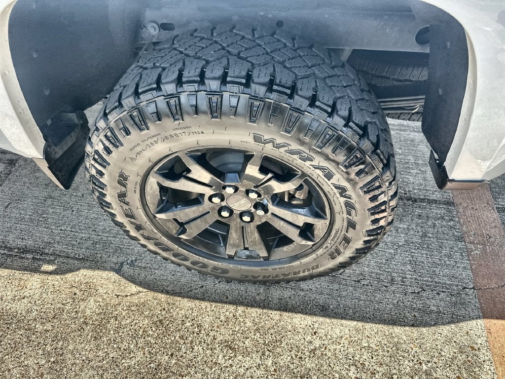 2022 GMC Canyon AT4 w/Leather