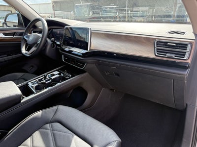 2024 Volkswagen Atlas 2.0T SE w/ Technology
