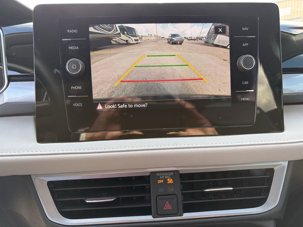 2025 Volkswagen Taos 1.5T SEL