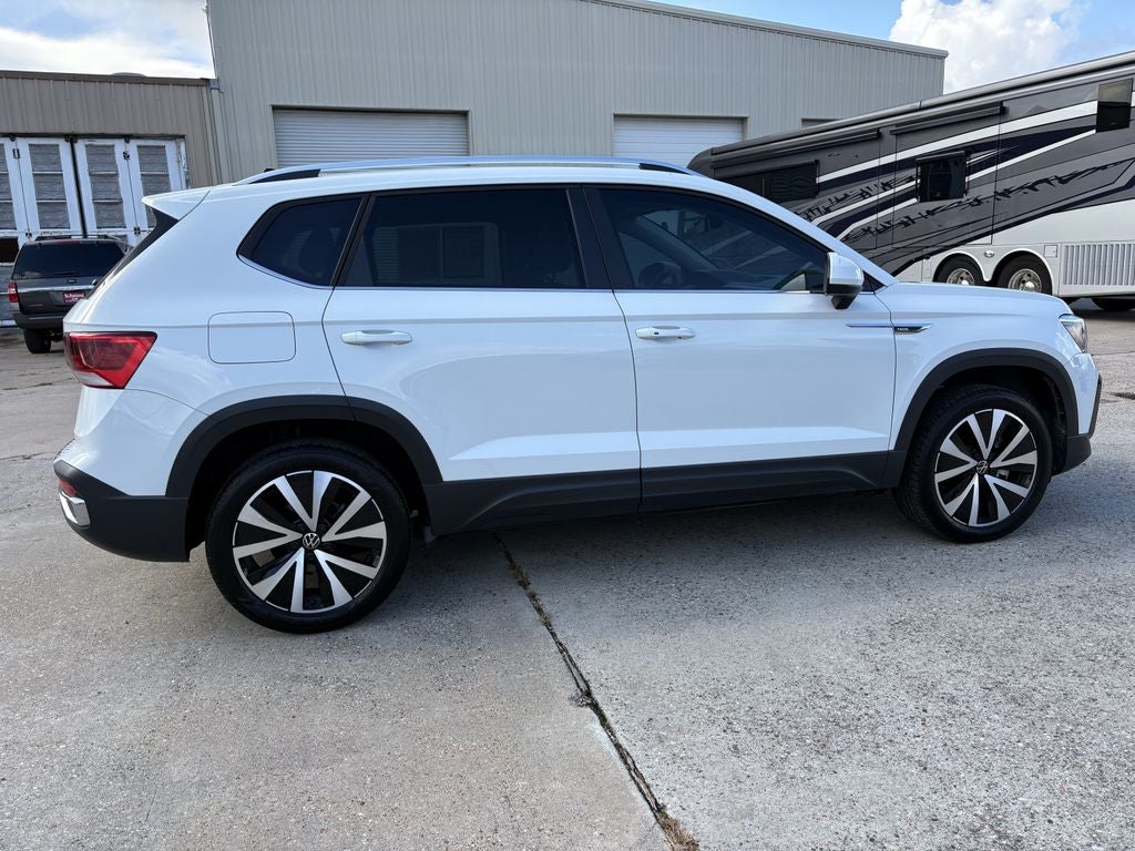 2024 Volkswagen Taos 1.5T SE