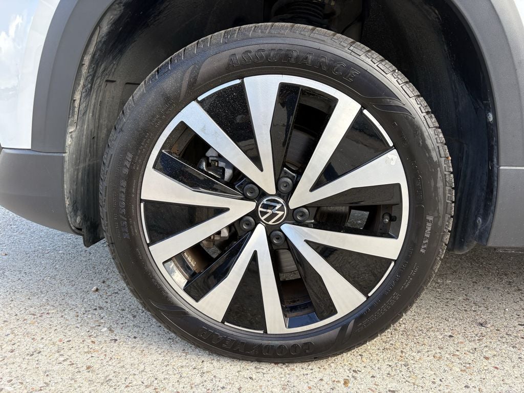 2024 Volkswagen Taos 1.5T SE