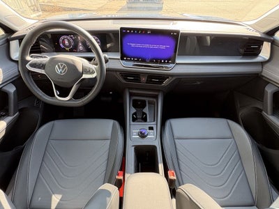 2025 Volkswagen Tiguan 2.0T SE