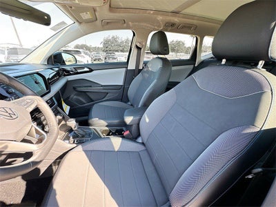 2024 Volkswagen Taos 1.5T SE Black