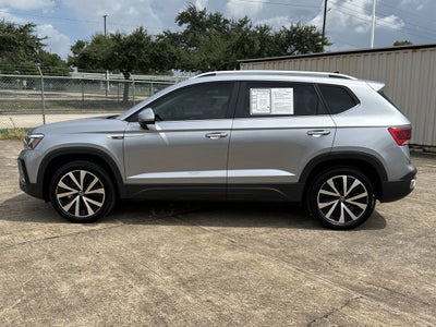2024 Volkswagen Taos 1.5T SE