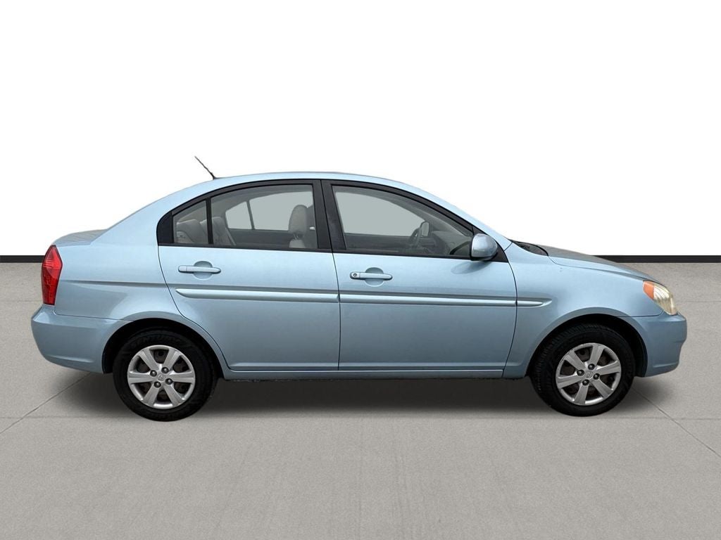 2011 Hyundai Accent GLS