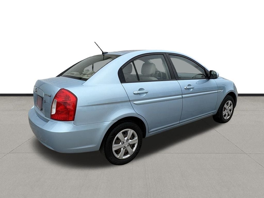 2011 Hyundai Accent GLS