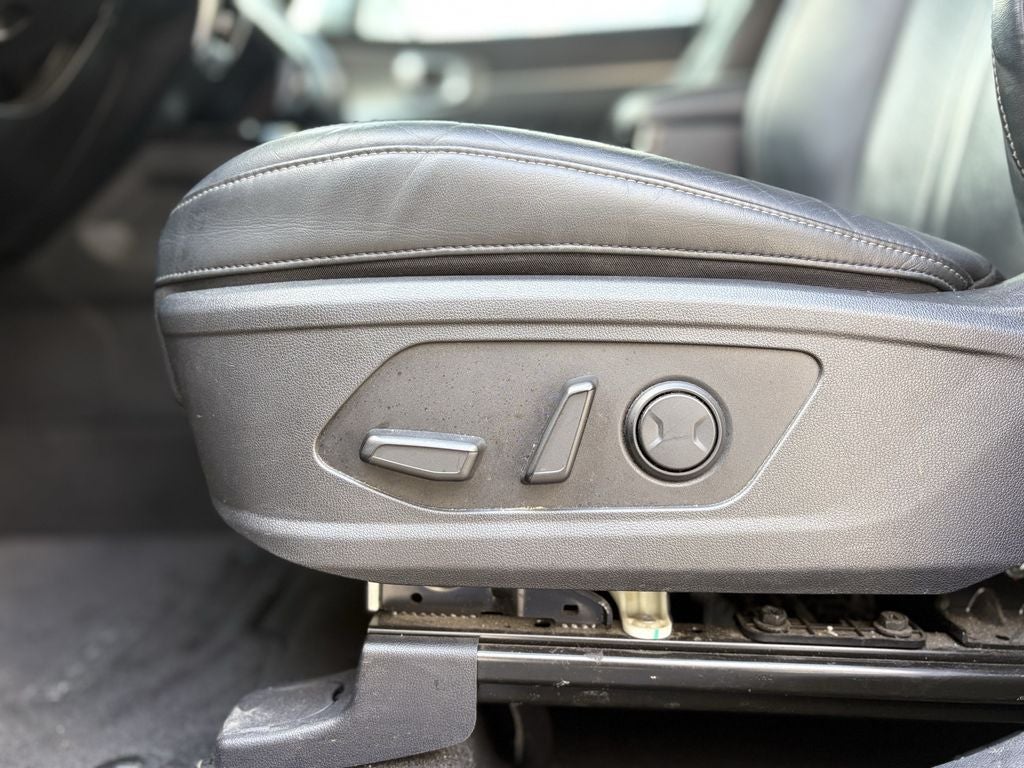 2022 Kia Sorento Plug-In Hybrid SX