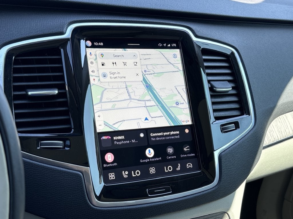 2024 Volvo XC90 B6 Plus Bright Theme