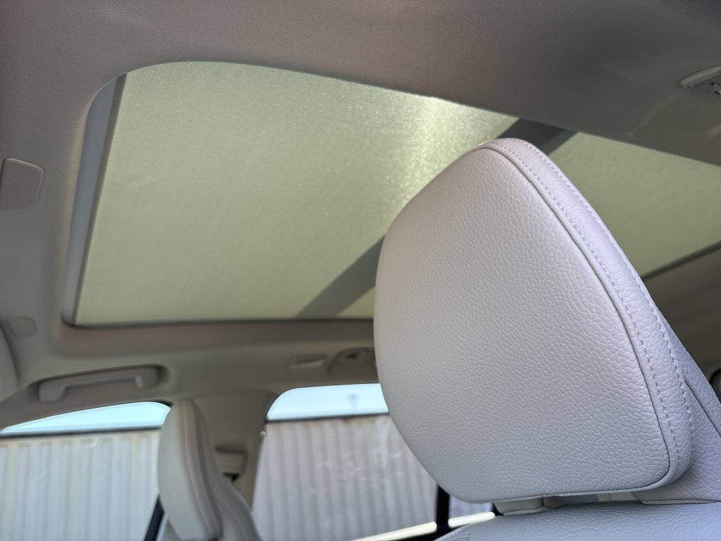 2024 Volvo XC90 B6 Plus Bright Theme