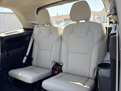 2024 Volvo XC90 B6 Plus Bright Theme