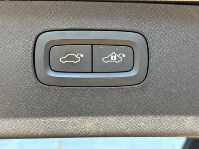 2024 Volvo XC90 B6 Plus Bright Theme