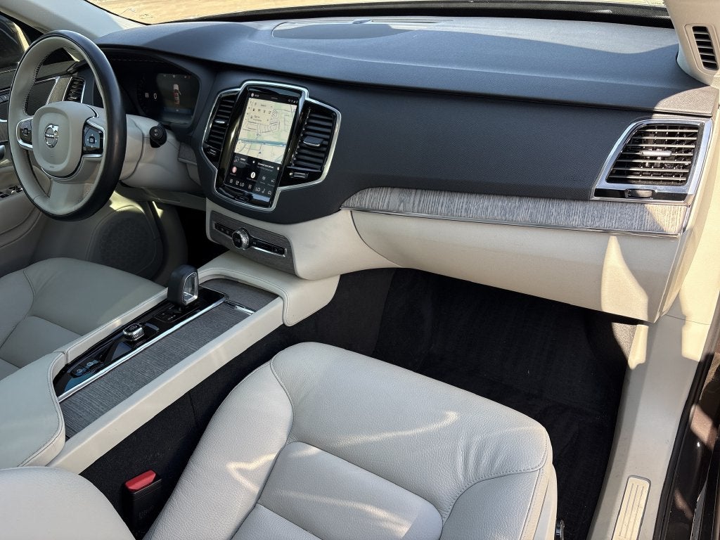 2024 Volvo XC90 B6 Plus Bright Theme