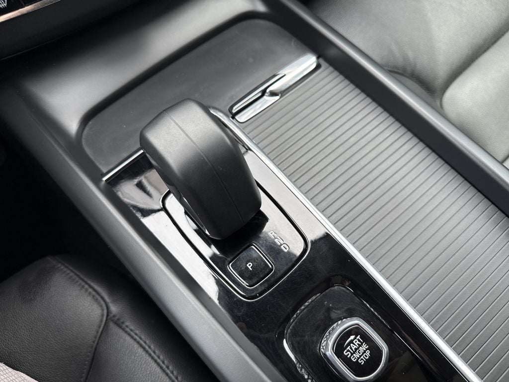2024 Volvo XC60 B5 Core