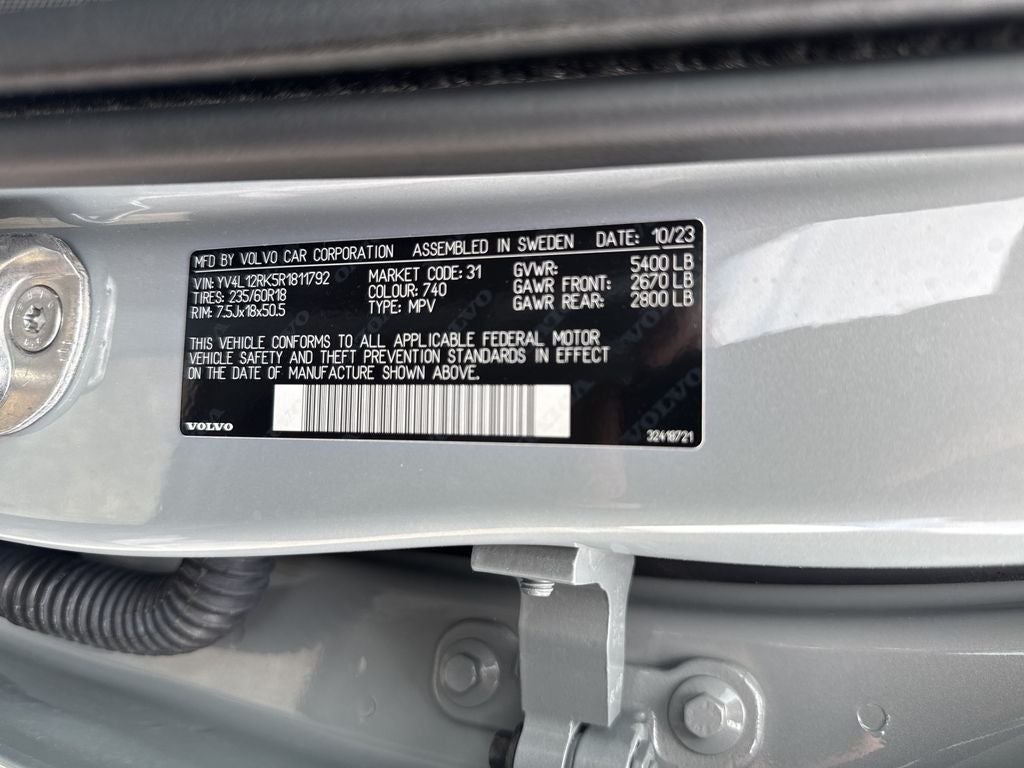 2024 Volvo XC60 B5 Core