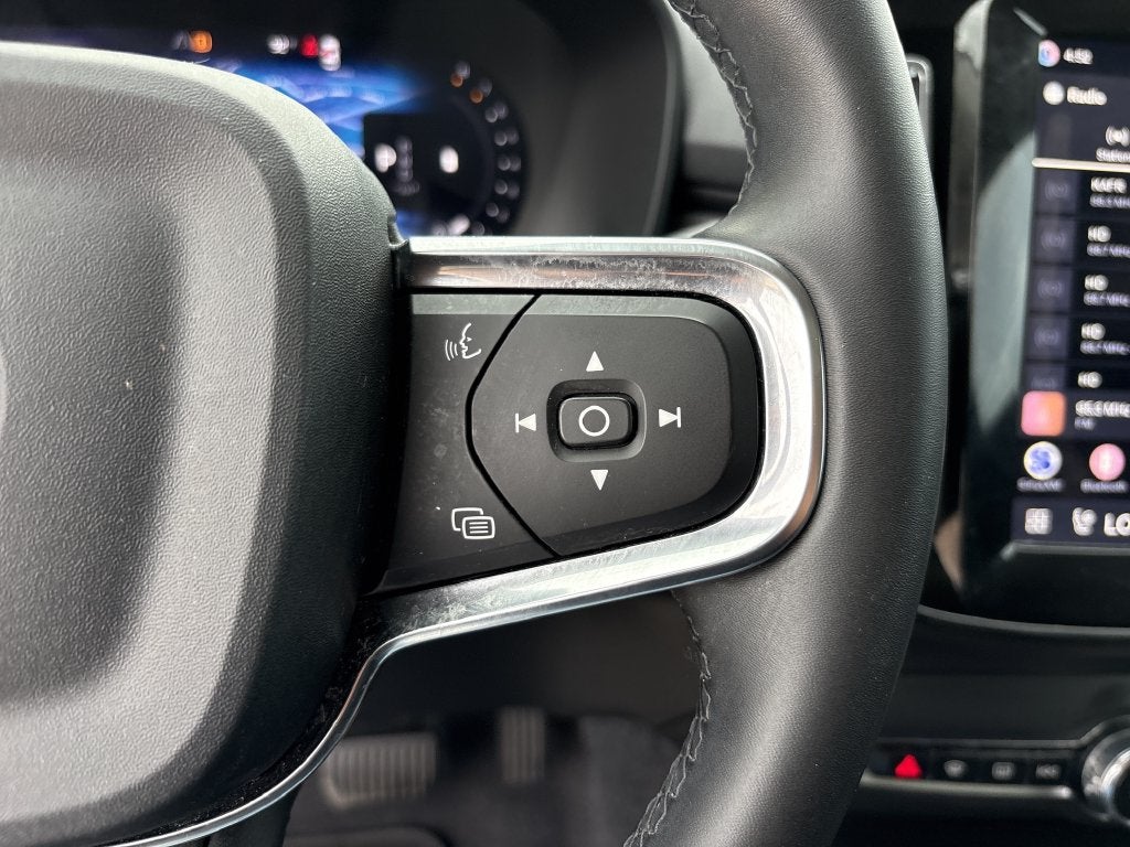 2026 Volvo XC40 B5 Plus