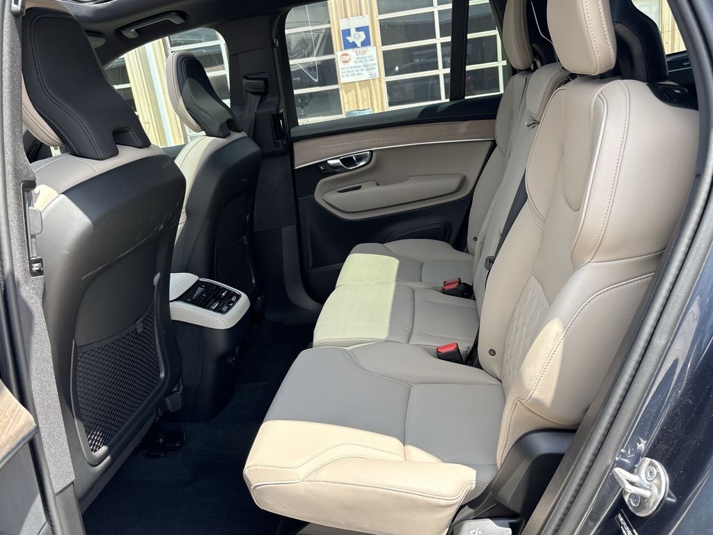 2026 Volvo XC90 B5 Plus