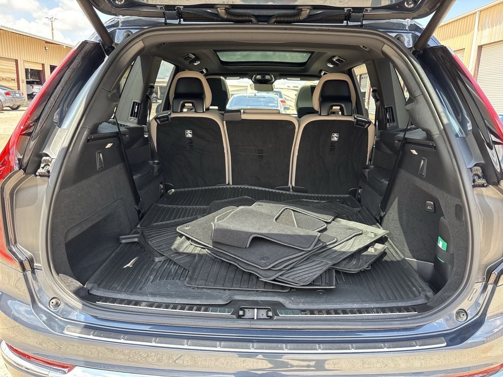 2026 Volvo XC90 B5 Plus