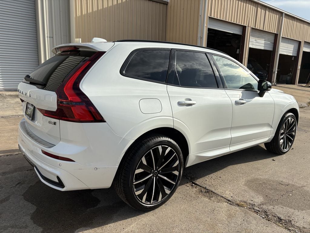 2026 Volvo XC60 B5 Ultra