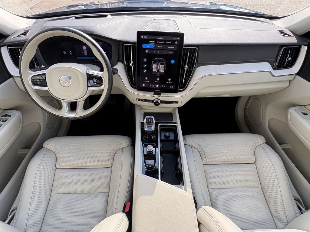 2026 Volvo XC60 B5 Ultra