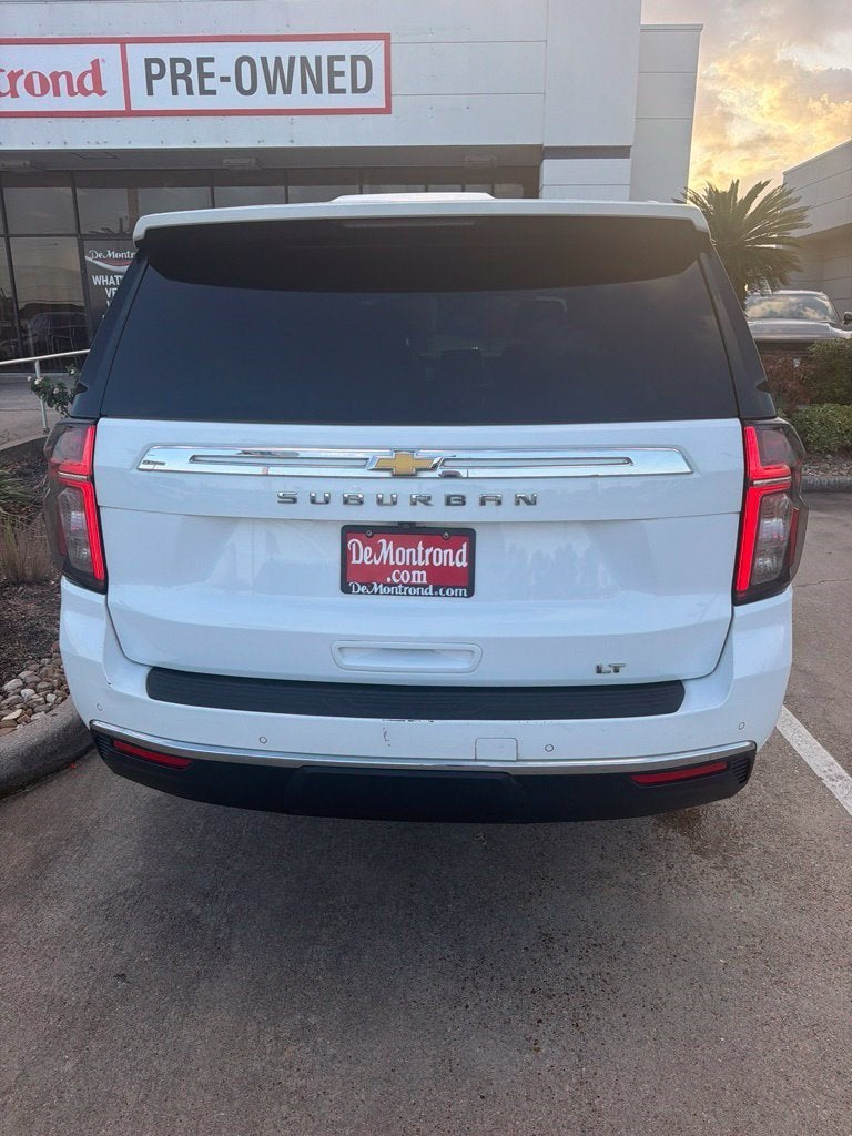 2023 Chevrolet Suburban LT