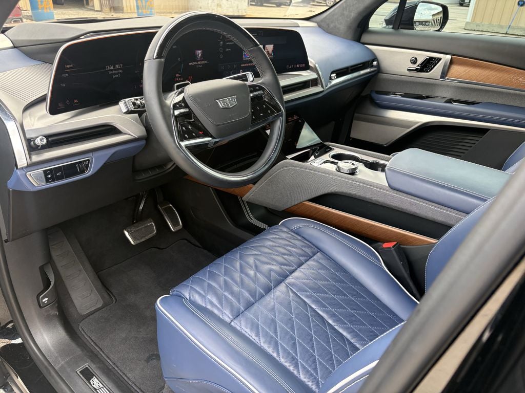 2026 Cadillac VISTIQ Premium Luxury