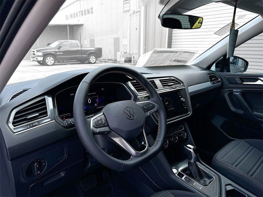 2024 Volkswagen Tiguan 2.0T S