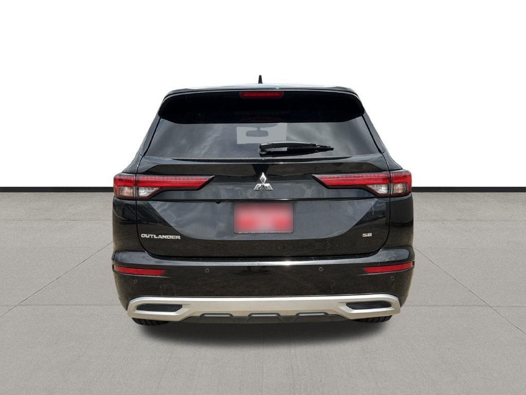2022 Mitsubishi Outlander SE