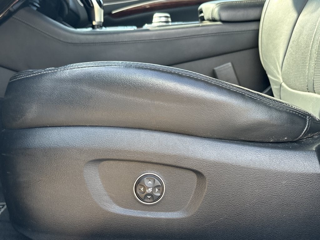 2015 Kia K900 Luxury