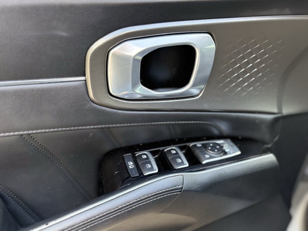 2022 Kia Sorento Plug-In Hybrid SX