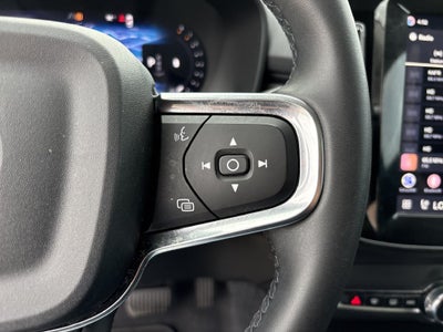 2026 Volvo XC40 B5 Plus