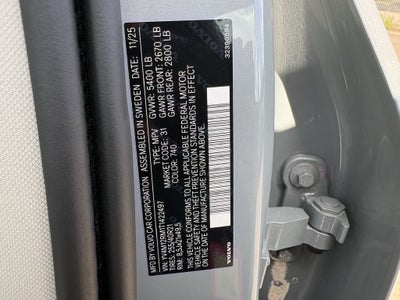 2026 Volvo XC60 B5 Ultra