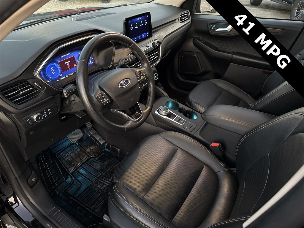 2020 Ford Escape Titanium Hybrid