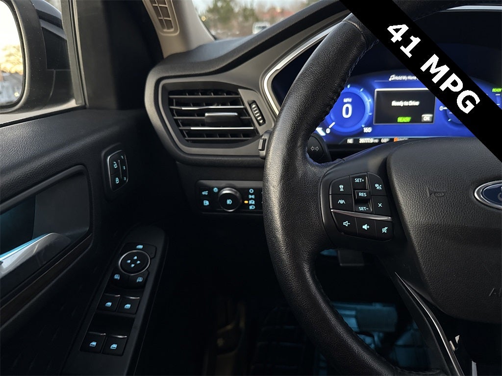 2020 Ford Escape Titanium Hybrid