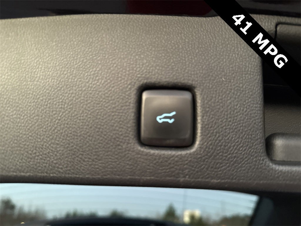 2020 Ford Escape Titanium Hybrid