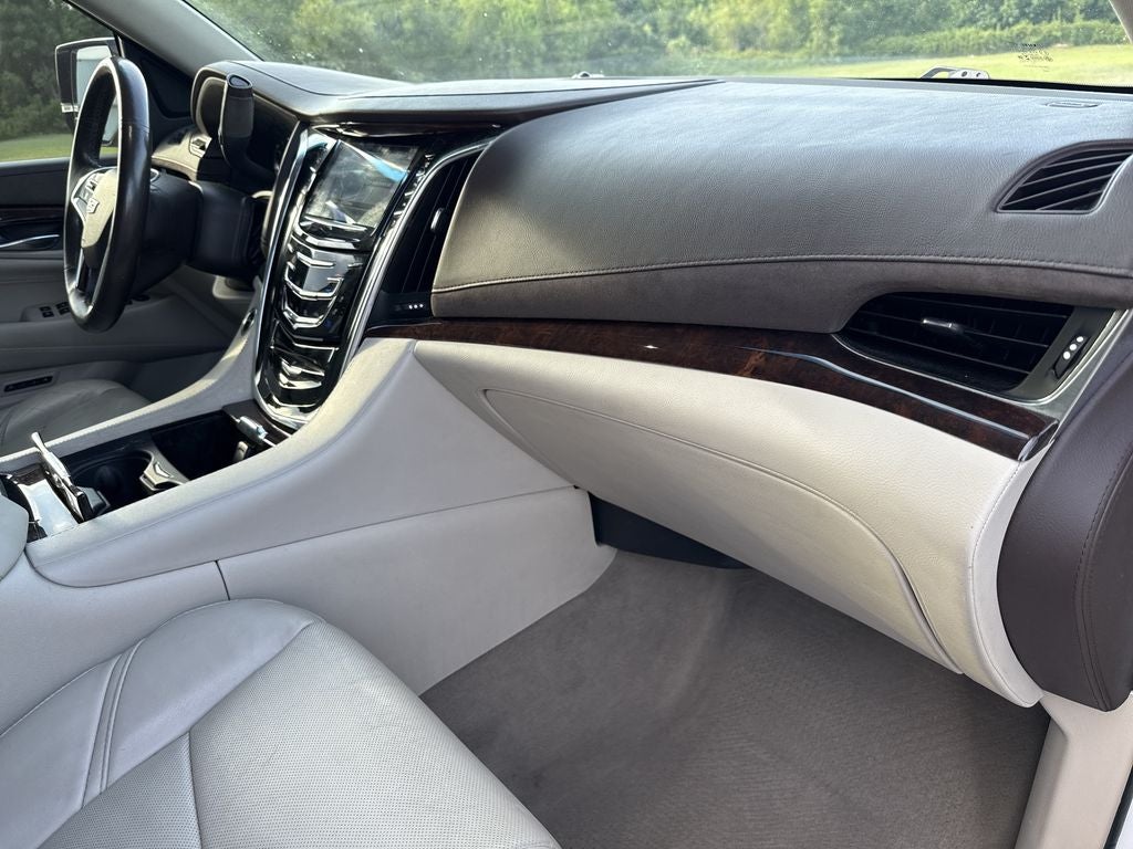 2016 Cadillac Escalade ESV Luxury