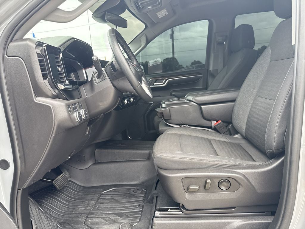 2024 GMC Sierra 1500 SLE