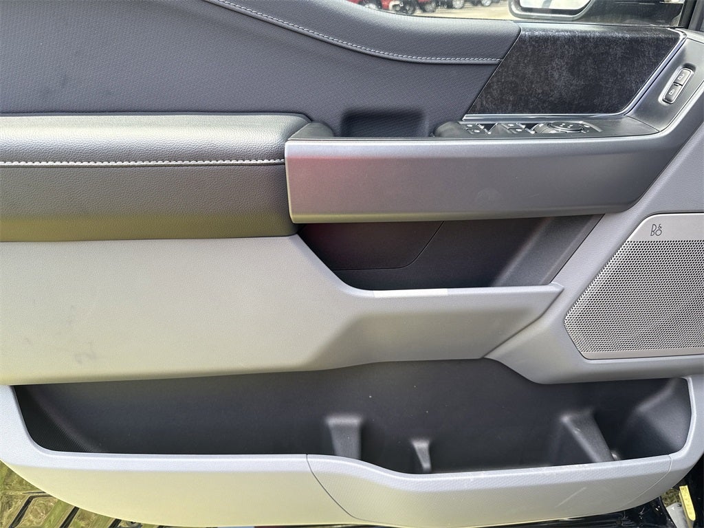 2025 Ford F-150 Lightning Flash™