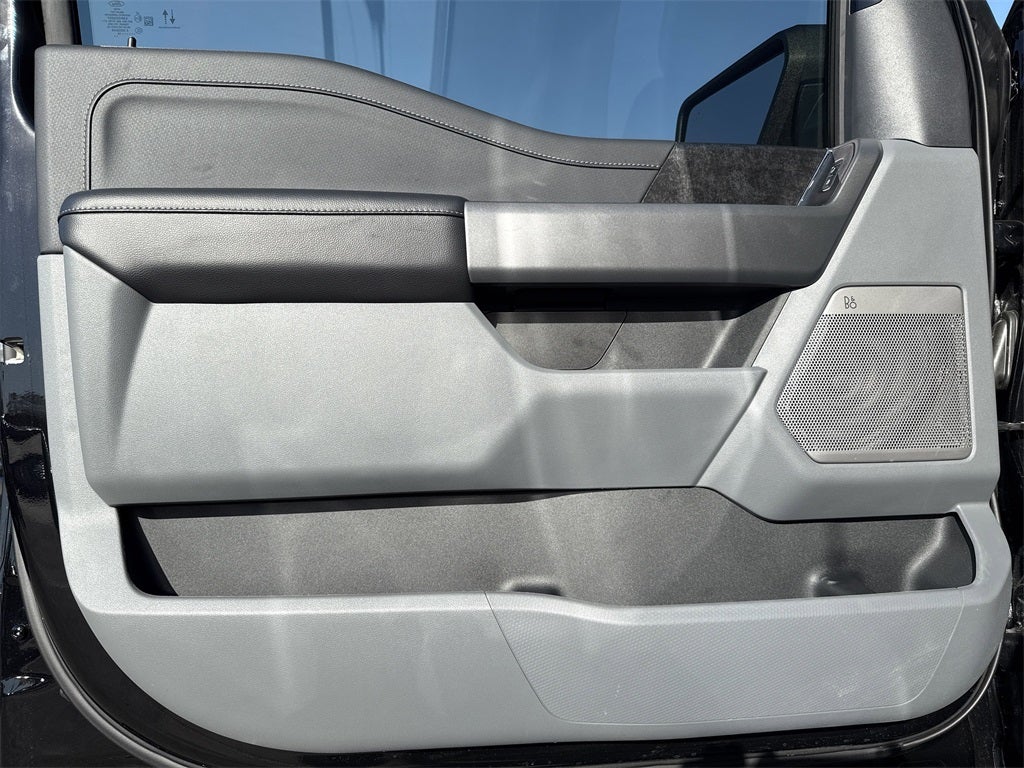 2025 Ford F-150 Lightning Flash™