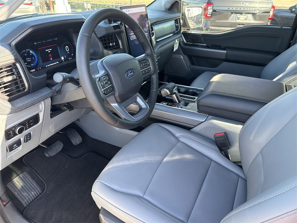 2025 Ford F-150 Lightning Flash™