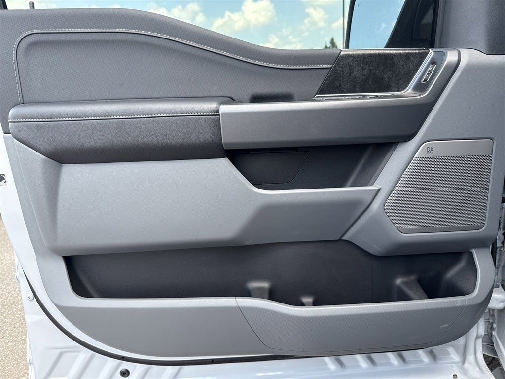 2025 Ford F-150 Lightning Flash™